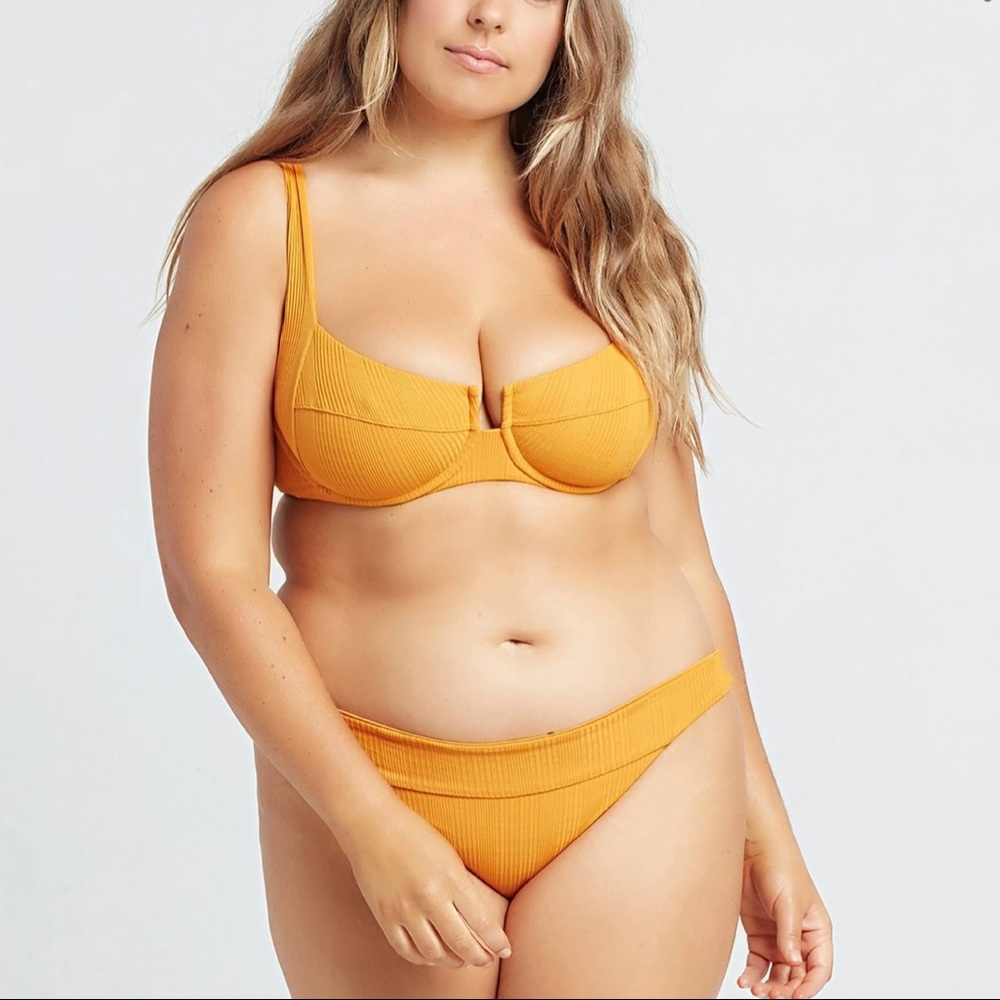 L*Space Pointelle Rib Camellia Bikini Top XL